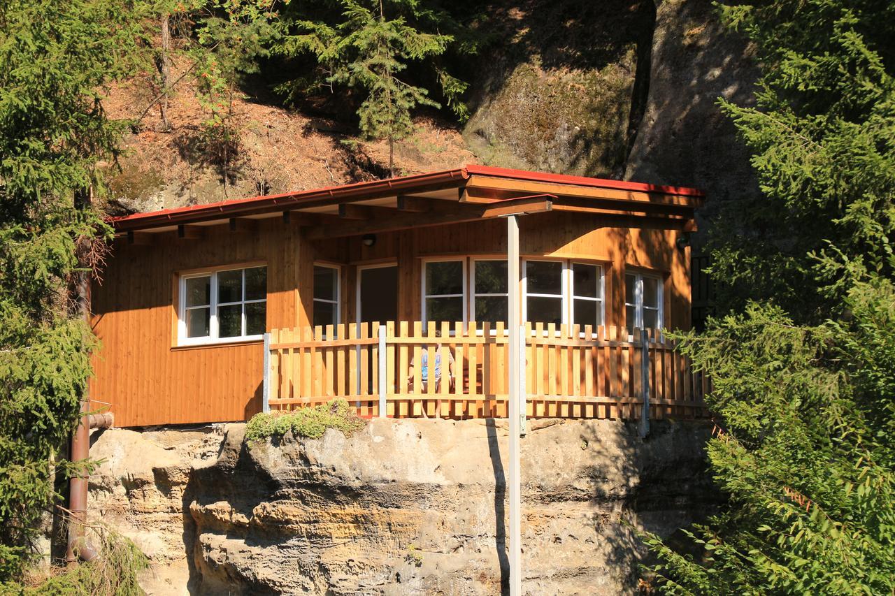 Malbenka - Chata Na Skale Pod Hradem Kokorin Dış mekan fotoğraf