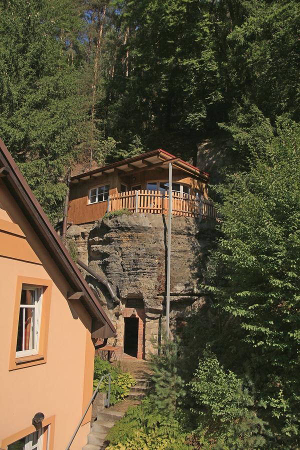 Malbenka - Chata Na Skale Pod Hradem Kokorin Dış mekan fotoğraf